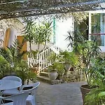 Hotel Augustus