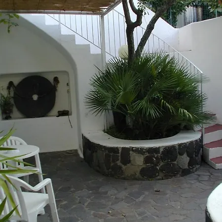 Hotell Augustus 3*