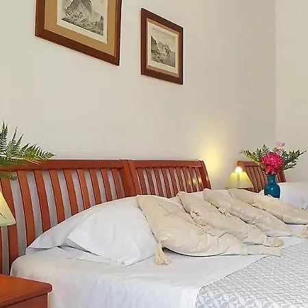Augustus Hotel 3*