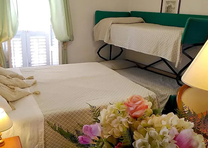 Augustus 3* Λίπαρι